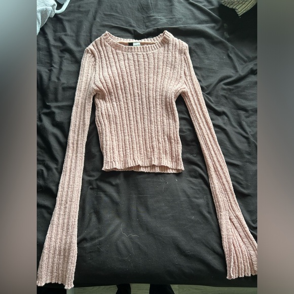 Divided H&M rib knit sweater, size xs - Picture 2 of 5